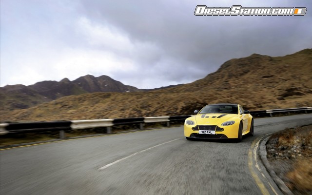 Aston Martin V12 Vantage S 2014 Widescreen Picture #82 Aston Martin V12 Vantage S 2014 Widescreen Picture #82